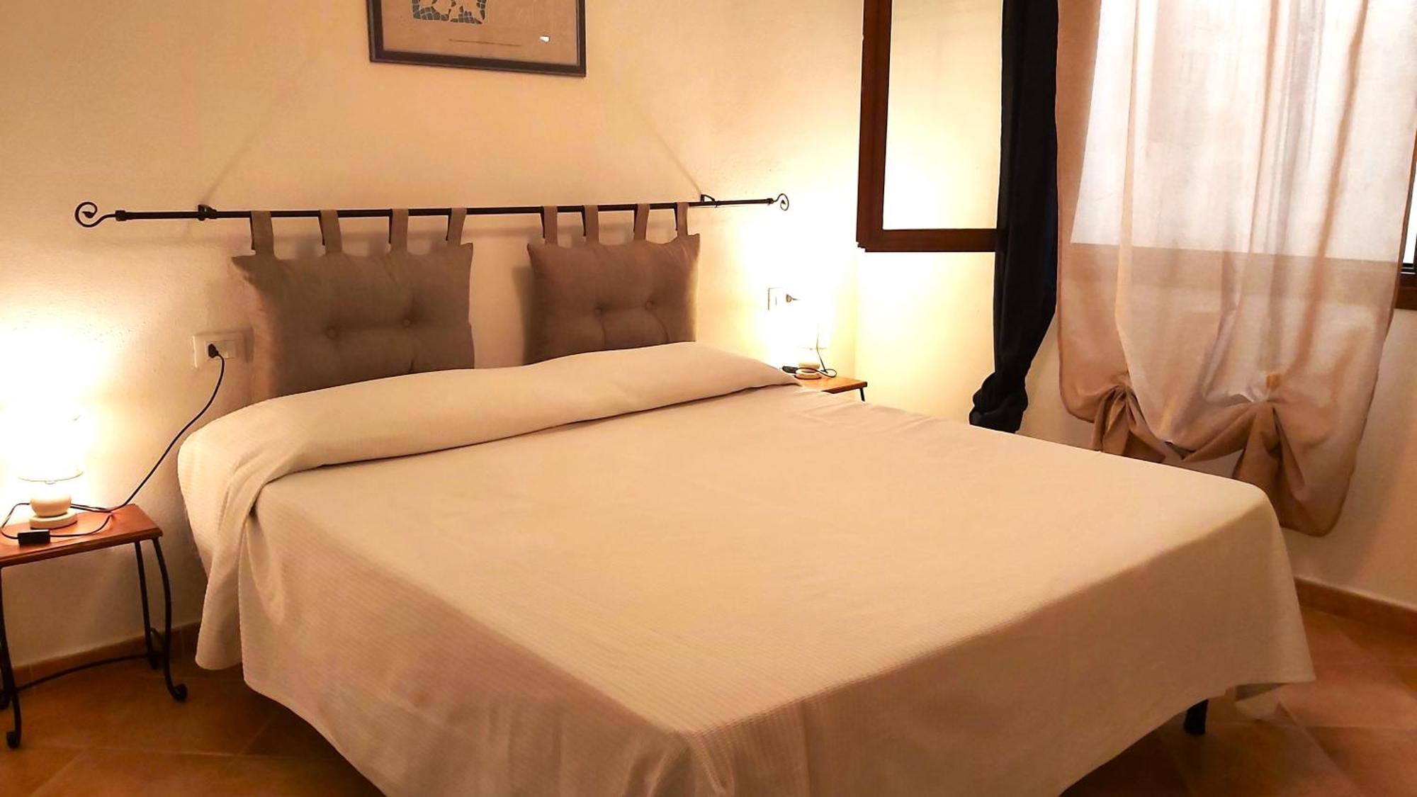 Appartamento Lu Fraili San Teodoro  Esterno foto