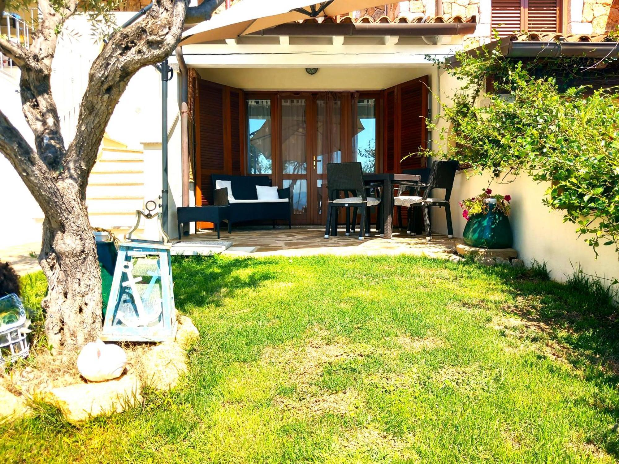 Appartamento Lu Fraili San Teodoro  Esterno foto